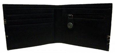Darrius Leather Wallet Darrius Leather Wallet garment details