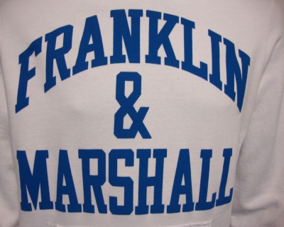 Classic Logo Hooded Sweat garment details
