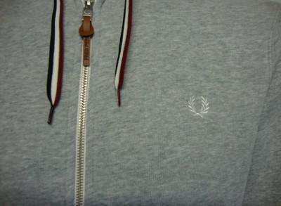 J9312 Hooded Zip Through Sweat garment details