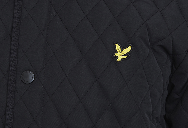Lyle and Scott – Beat the Cold in Style