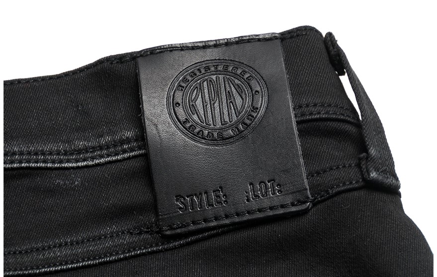 4 Super-Stretchy Hyperflex Jeans to Improve Your Wardrobe